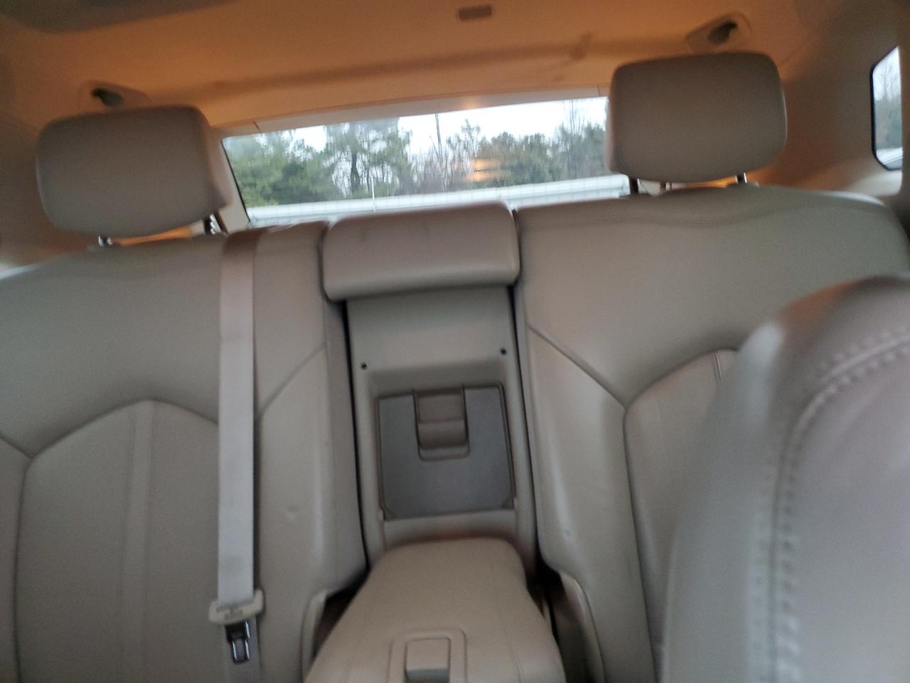 2014 Cadillac SRX - Image 10