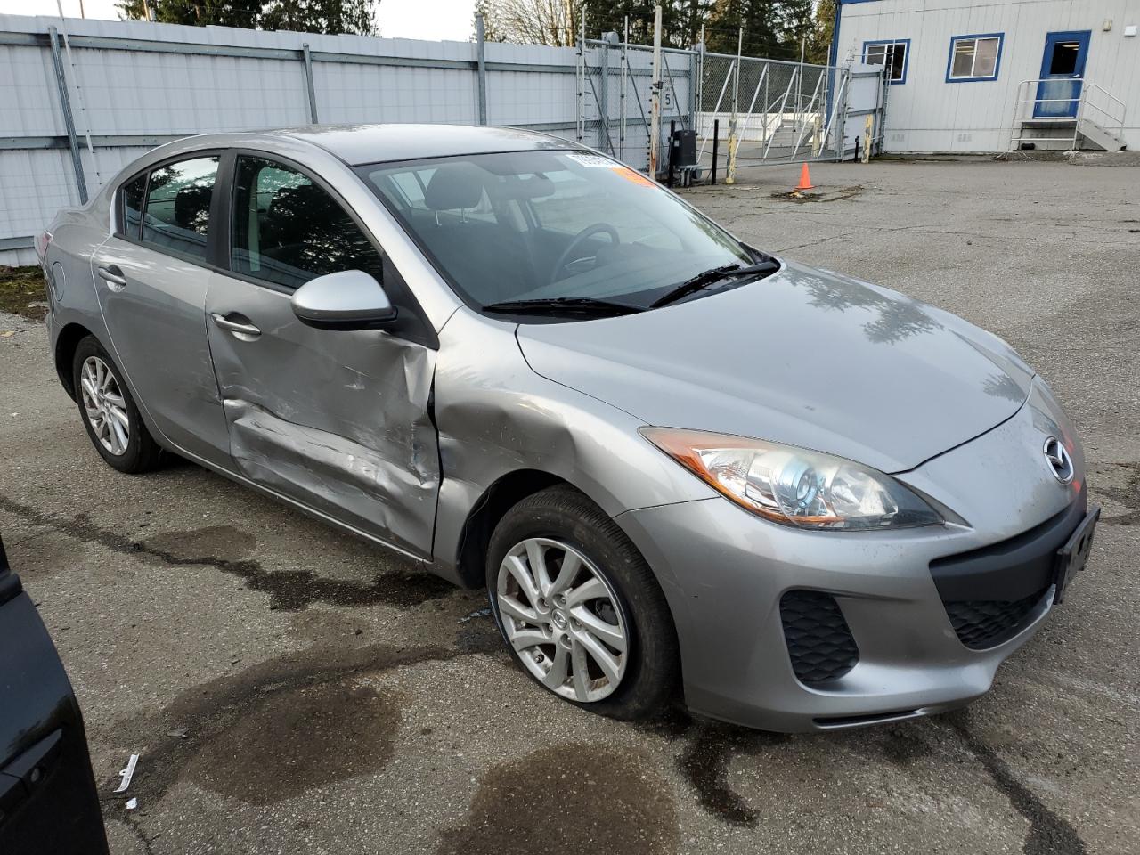 2012 Mazda 3 - Image 4