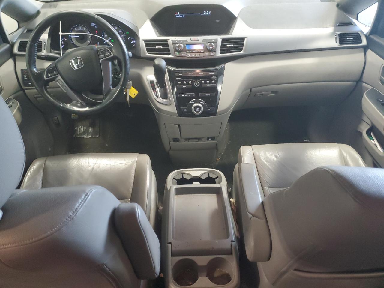 2011 Honda Odyssey - Image 8