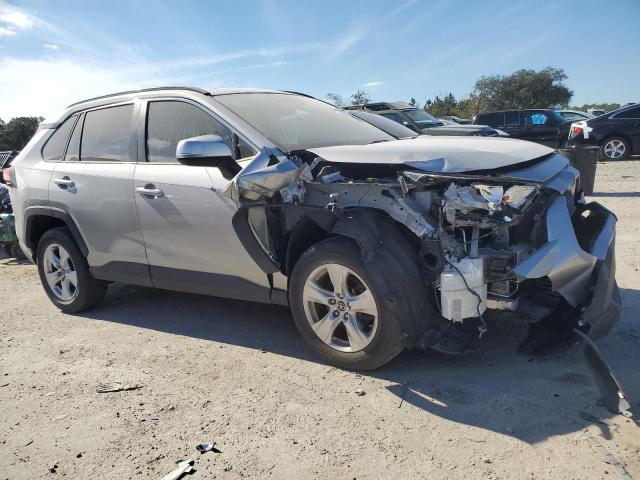  TOYOTA RAV4 2019 Srebrny