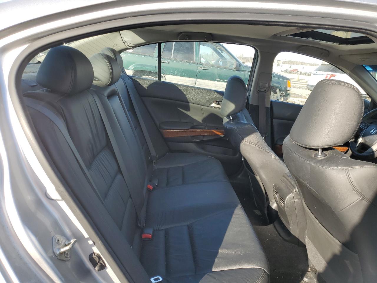 2012 Honda Accord - Image 10