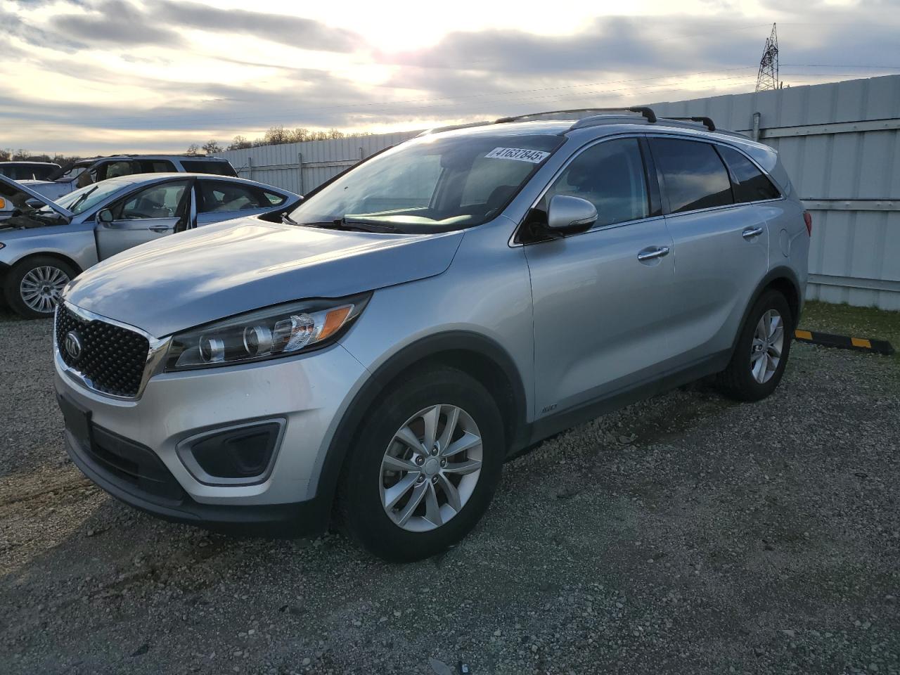 VIN 5XYPGDA36GG047628 2016 KIA SORENTO no.1