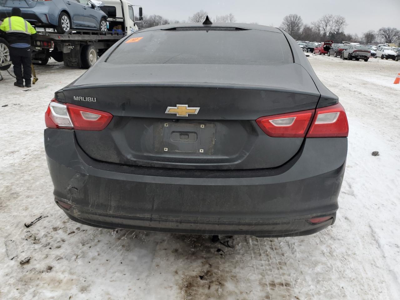 2017 Chevrolet Malibu - Image 6