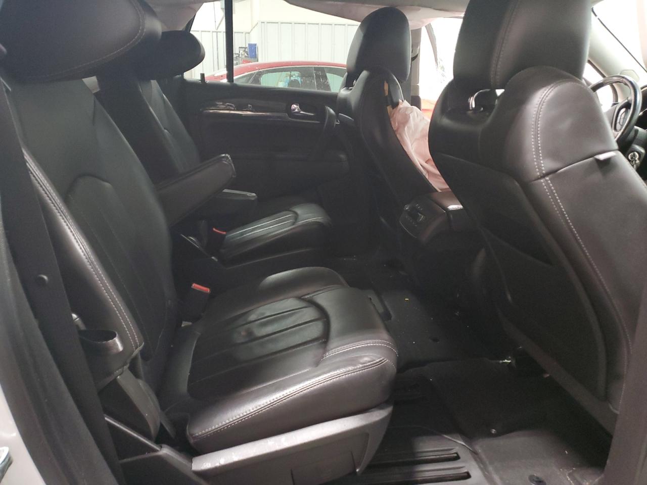 2017 Buick Enclave - Image 11