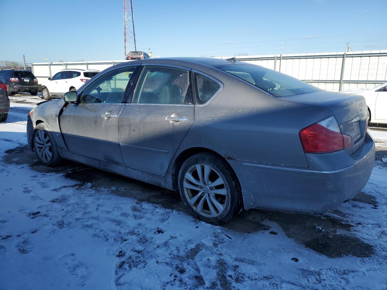 2009 Infiniti M - Image 2