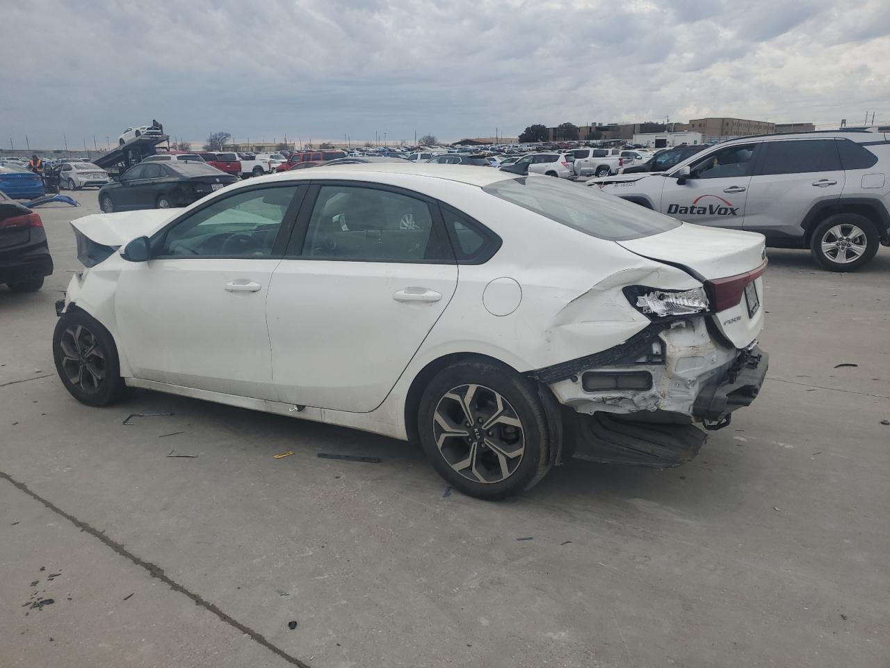 2021 Kia Forte - Image 2