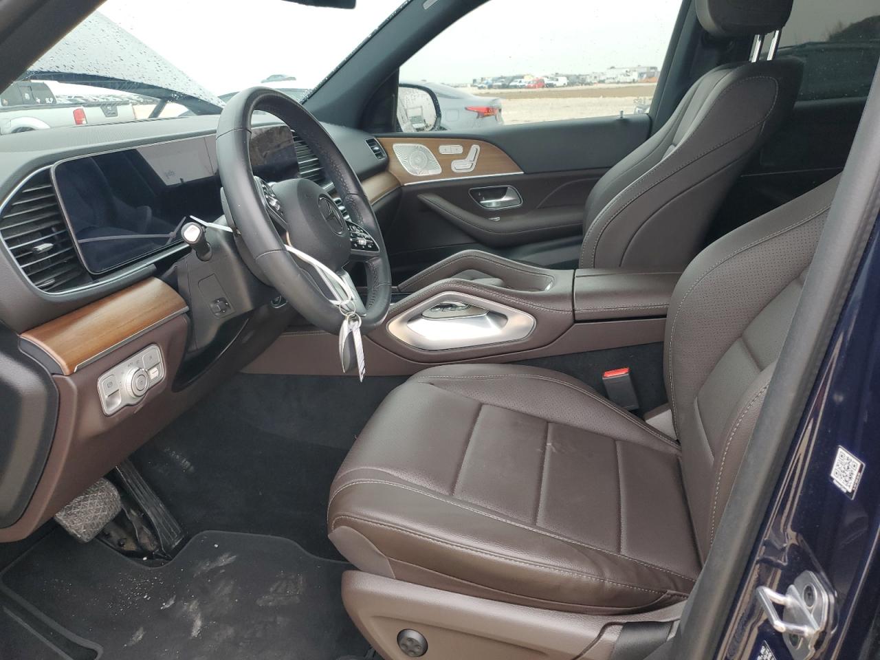 2022 Mercedes-Benz GLE - Image 7