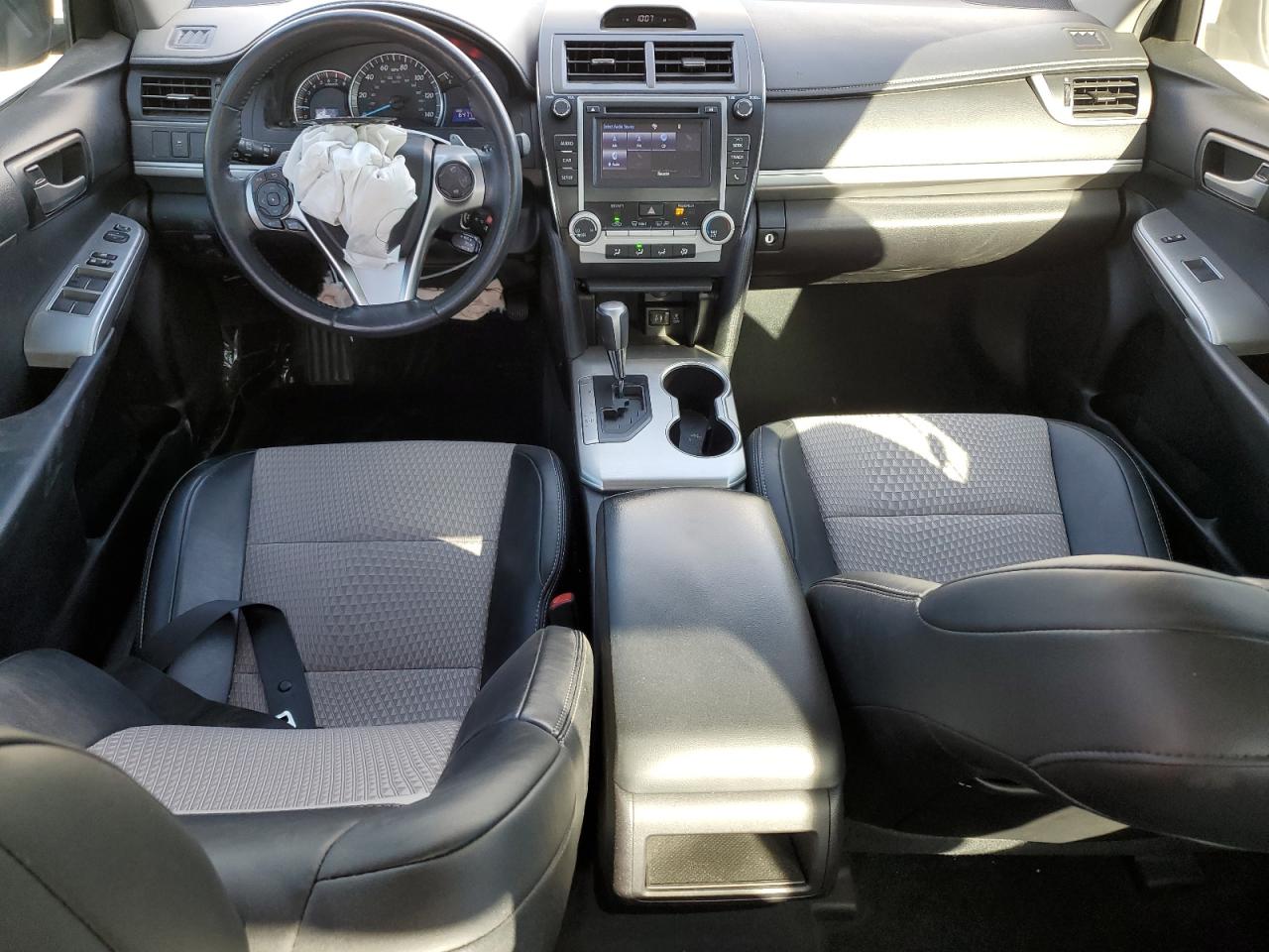 2014 Toyota Camry - Image 8