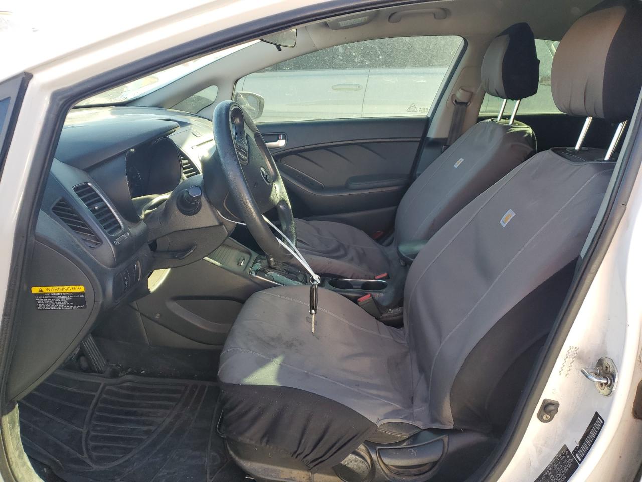 2017 Kia Forte - Image 7