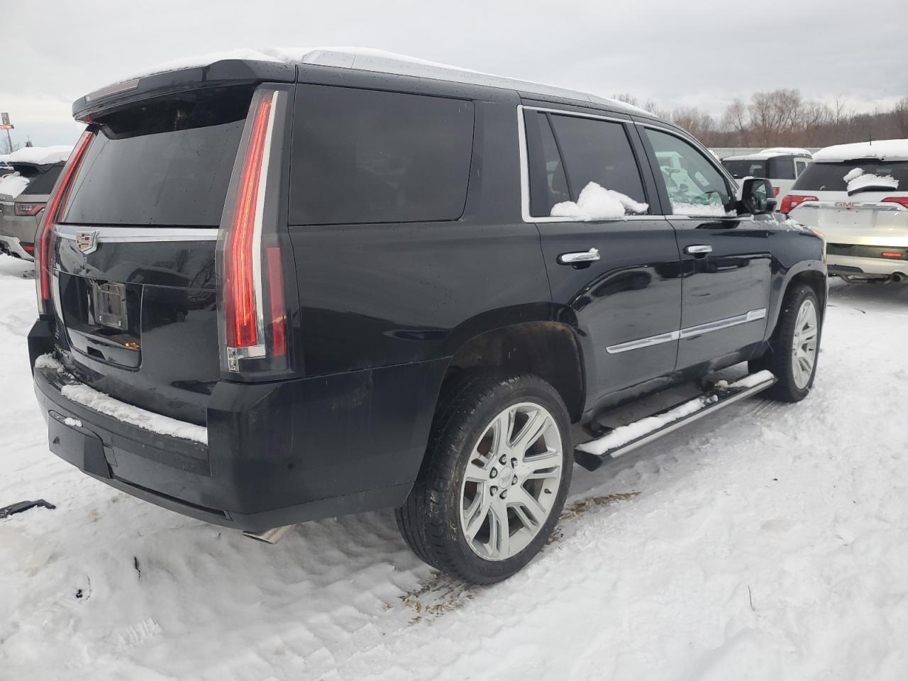 2017 Cadillac Escalade - Image 3