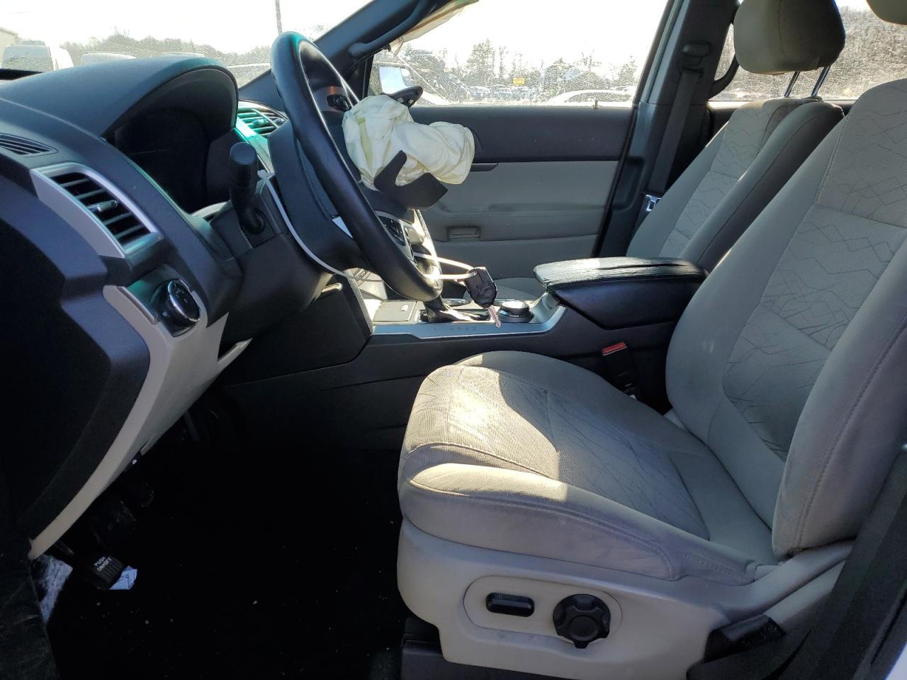 2014 Ford Explorer - Image 7