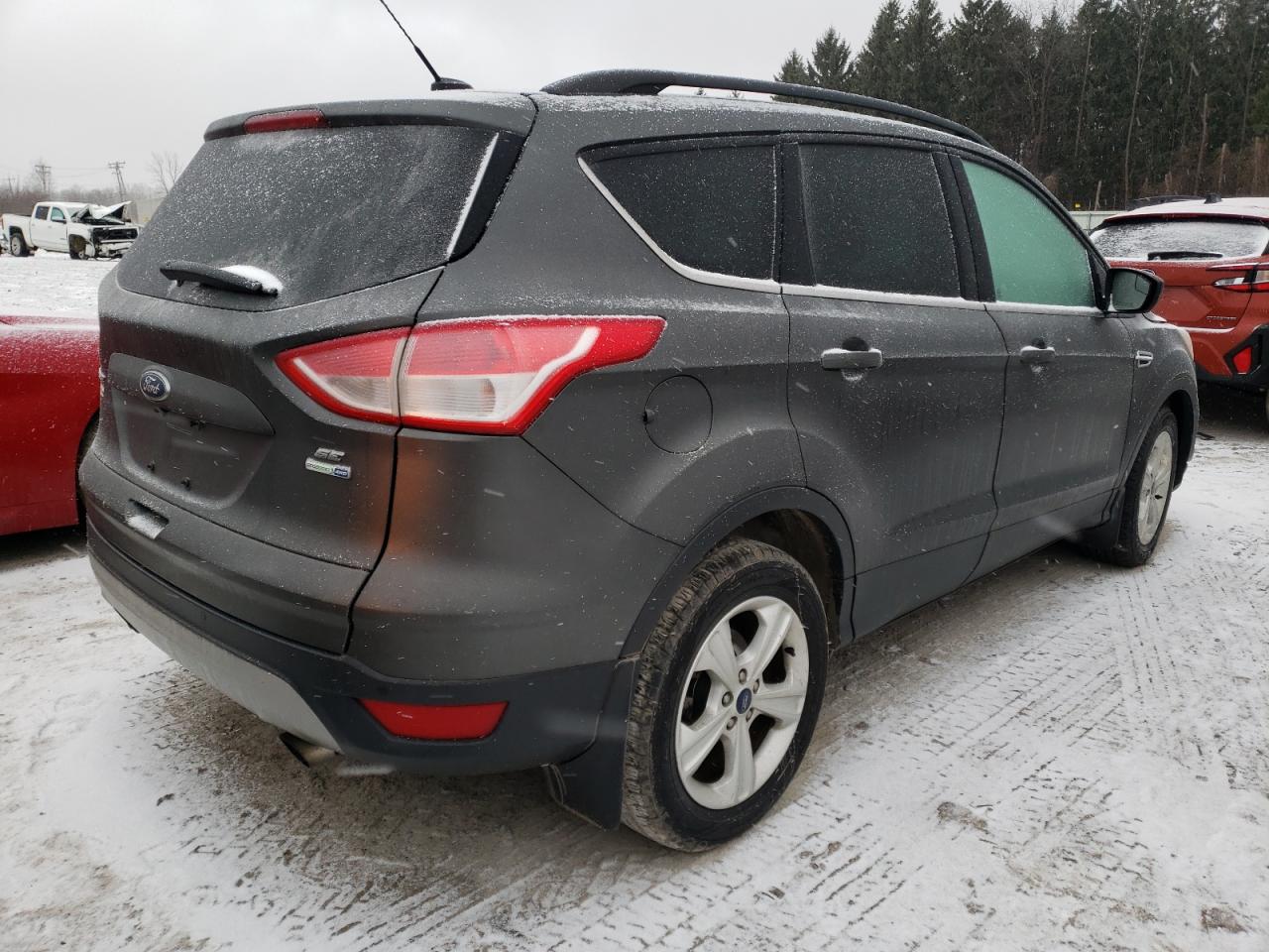 VIN 1FMCU9GX3GUB68626 2016 FORD ESCAPE no.3