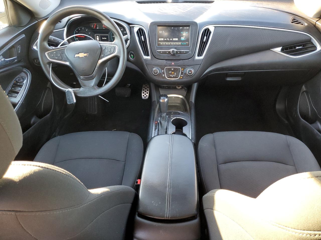 1G1ZE5STXGF302862 CHEVROLET MALIBU 2016