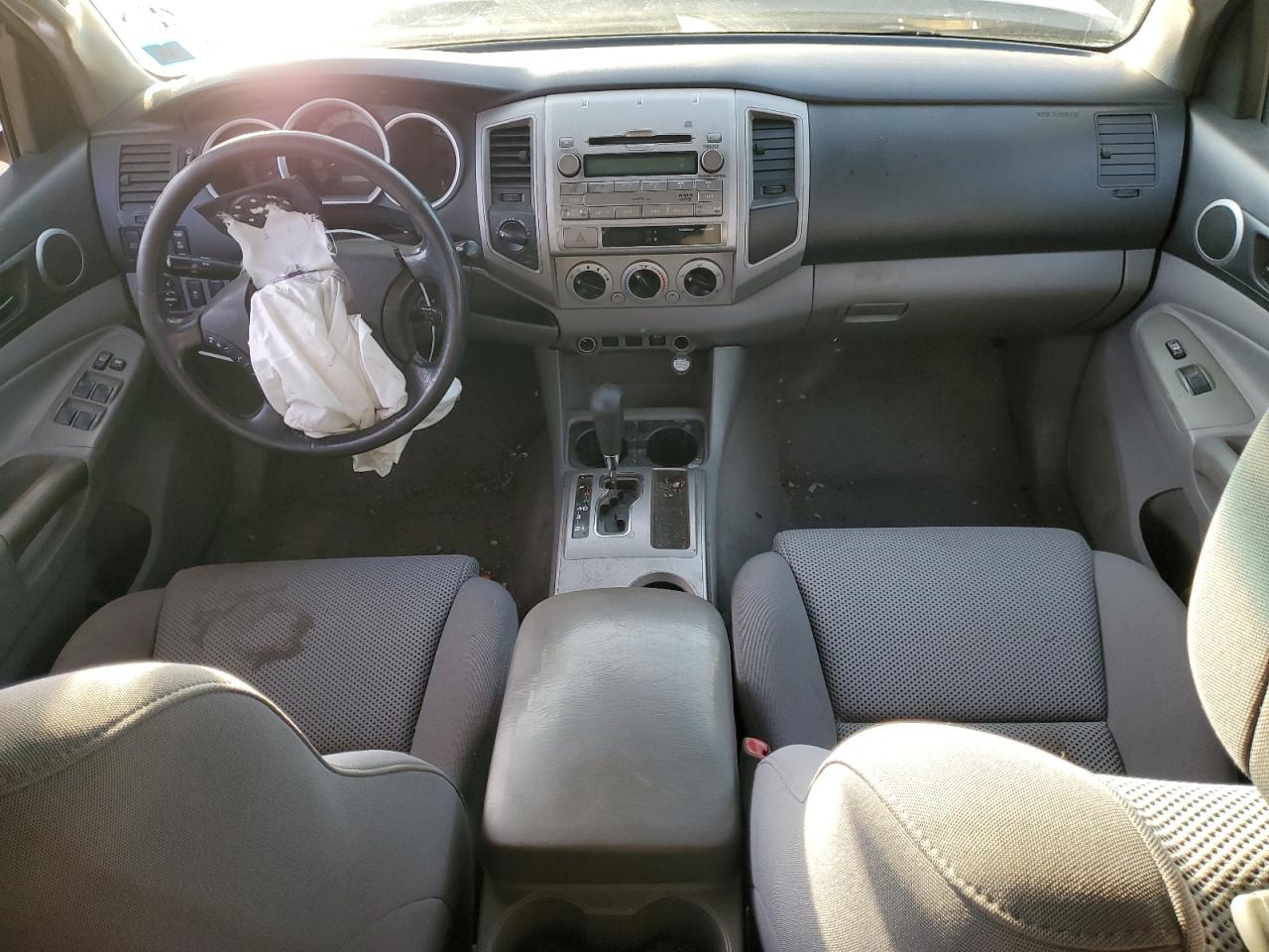 2011 Toyota Tacoma - Image 8