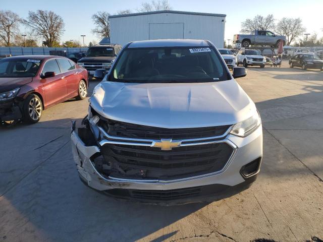  CHEVROLET TRAVERSE 2019 Серебристый