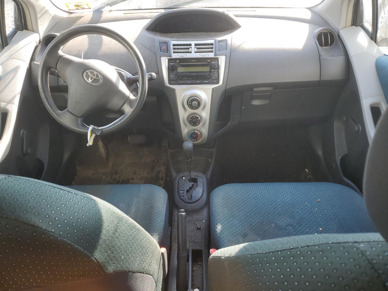 2007 Toyota Yaris VIN: JTDJT923575062868 Lot: 87698195