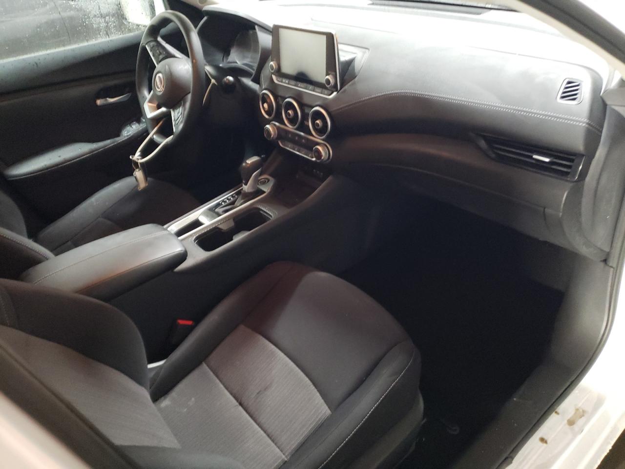 2024 Nissan Sentra - Image 7