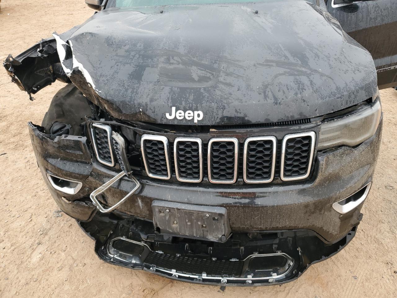 2018 Jeep Grand Cherokee - Image 14