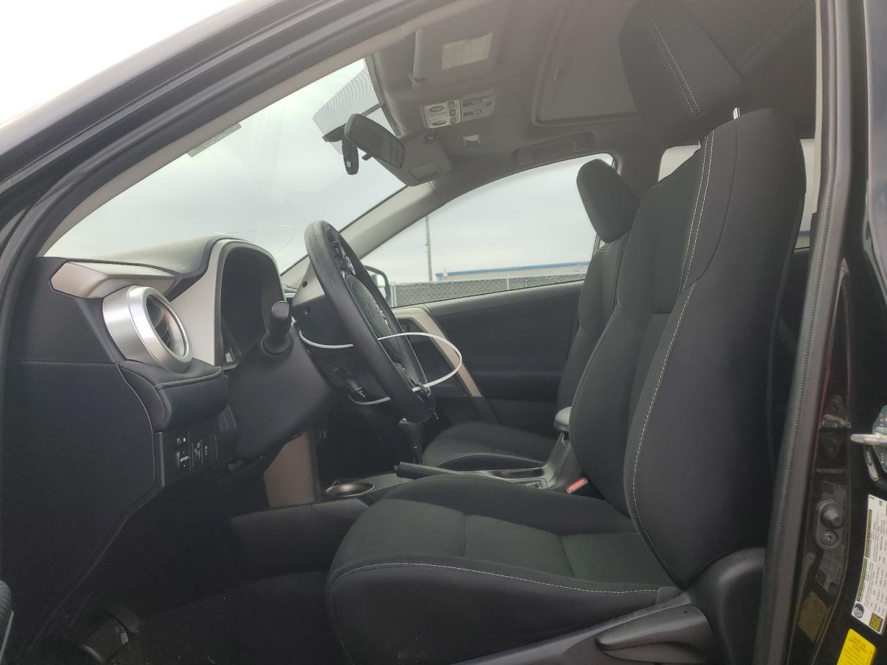 2013 Toyota RAV 4 - Image 7