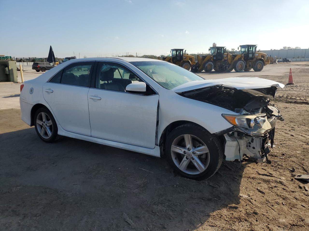 2014 Toyota Camry - Image 4