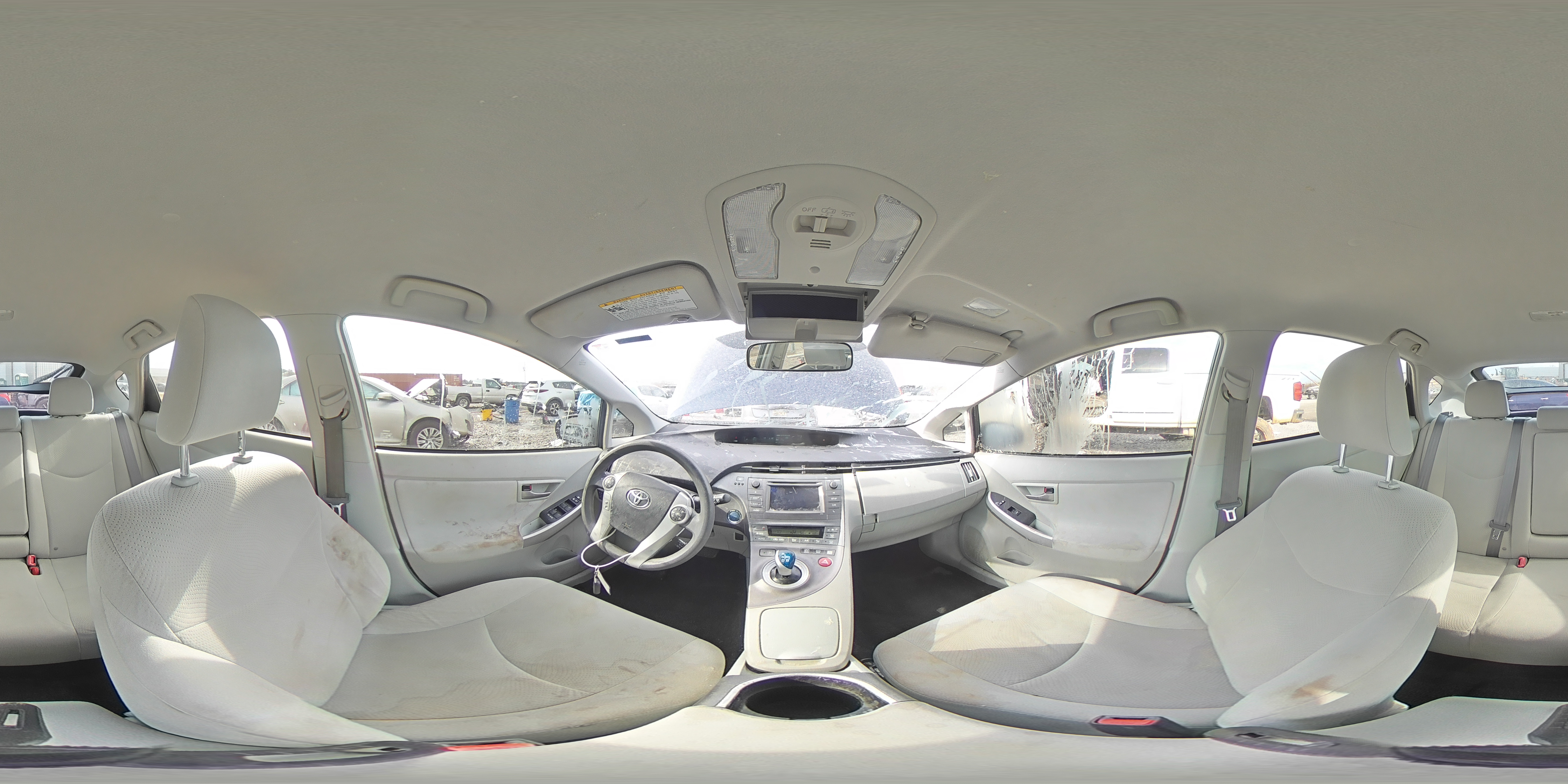 2015 Toyota Prius - Image 14
