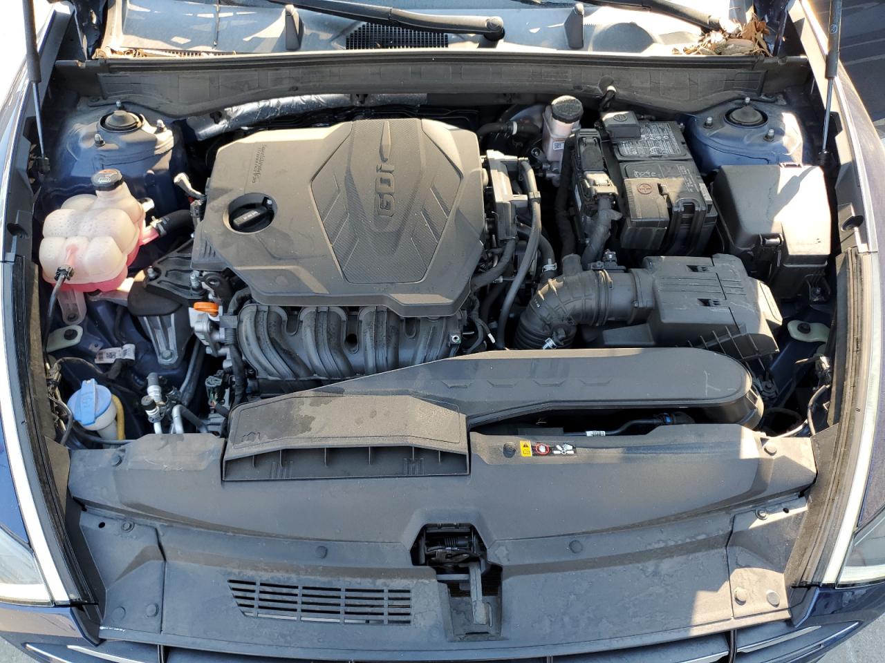 2022 Hyundai Sonata - Image 11