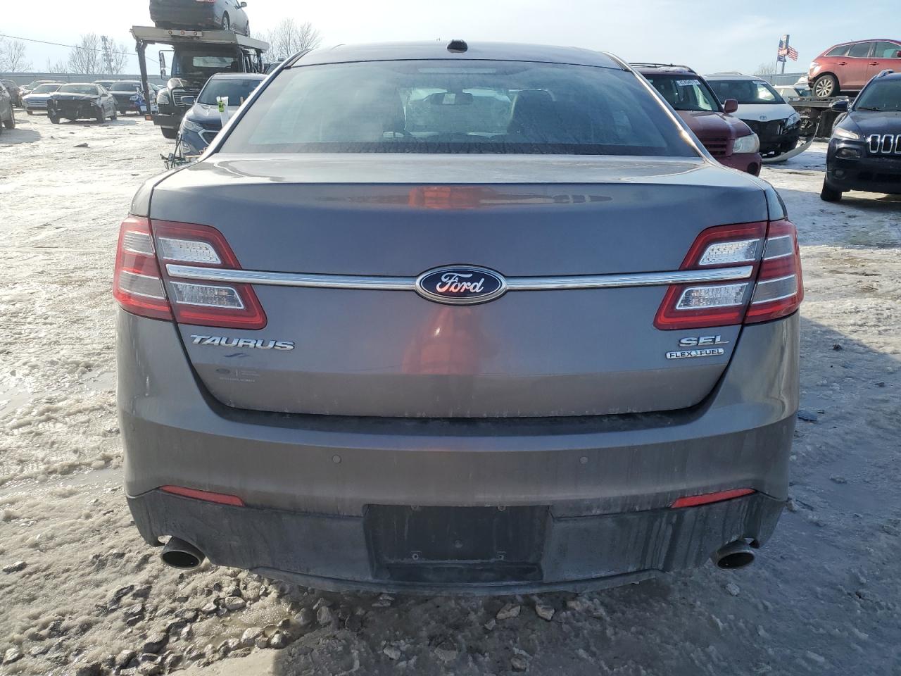 2013 Ford Taurus - Image 6
