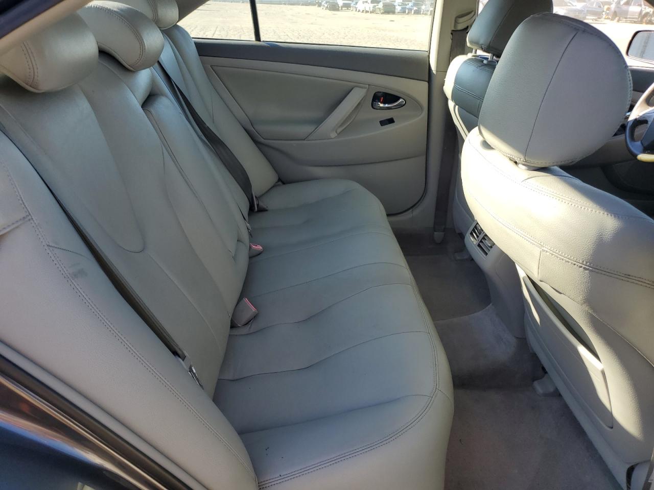 2007 Toyota Camry - Image 10