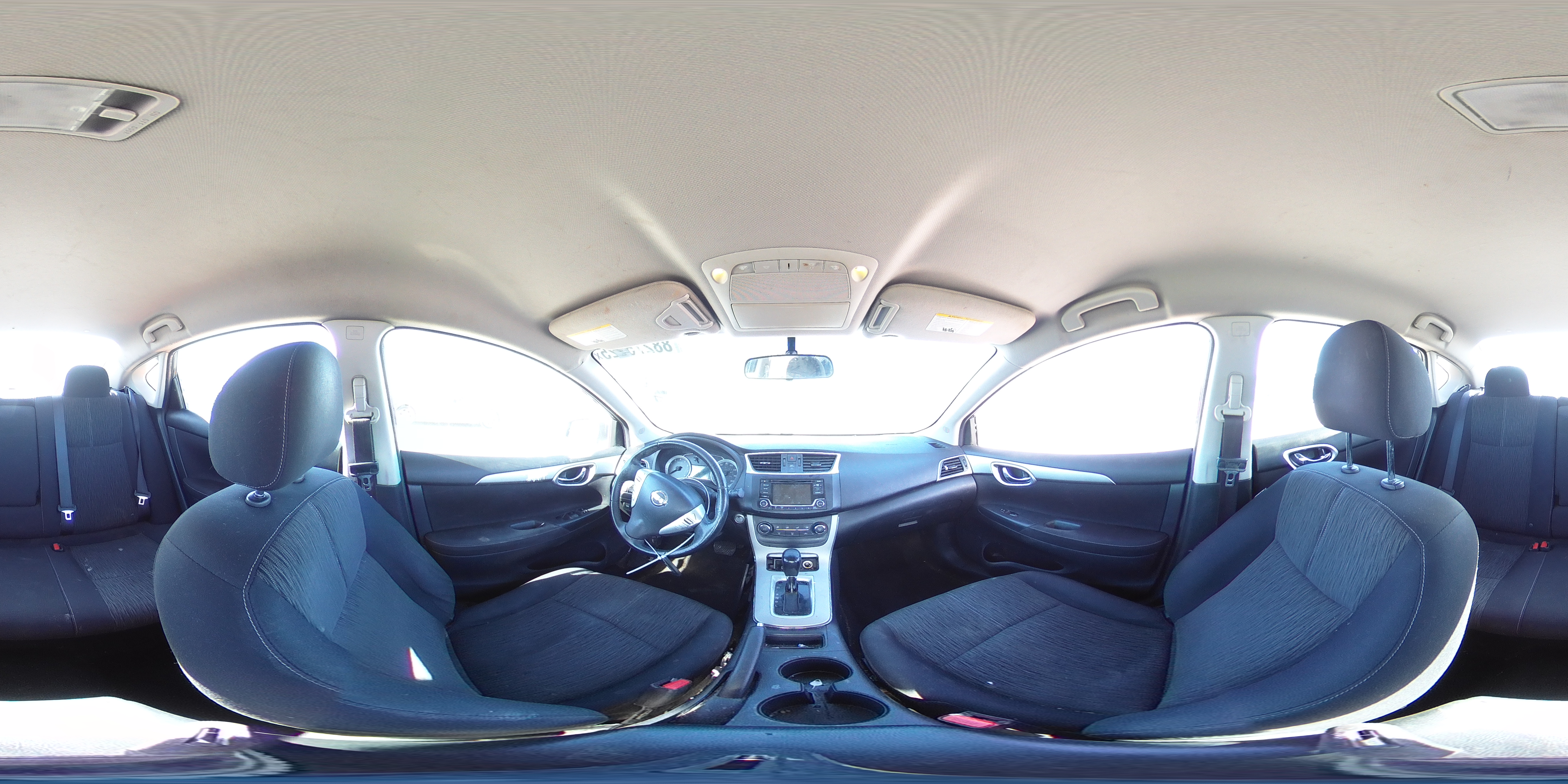 2015 Nissan Sentra - Image 12