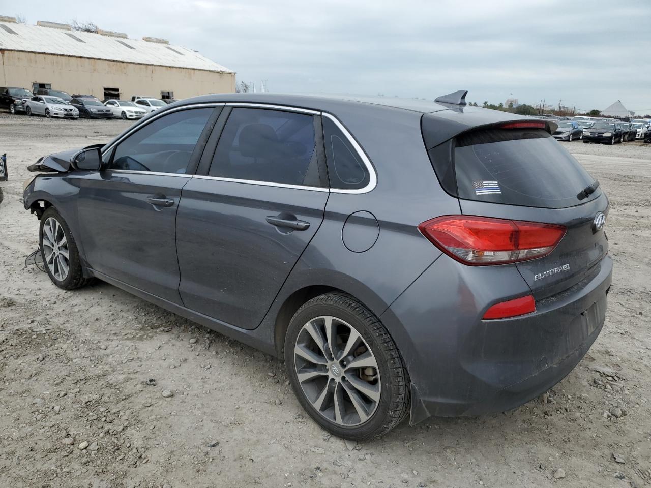 2018 Hyundai Elantra - Image 2