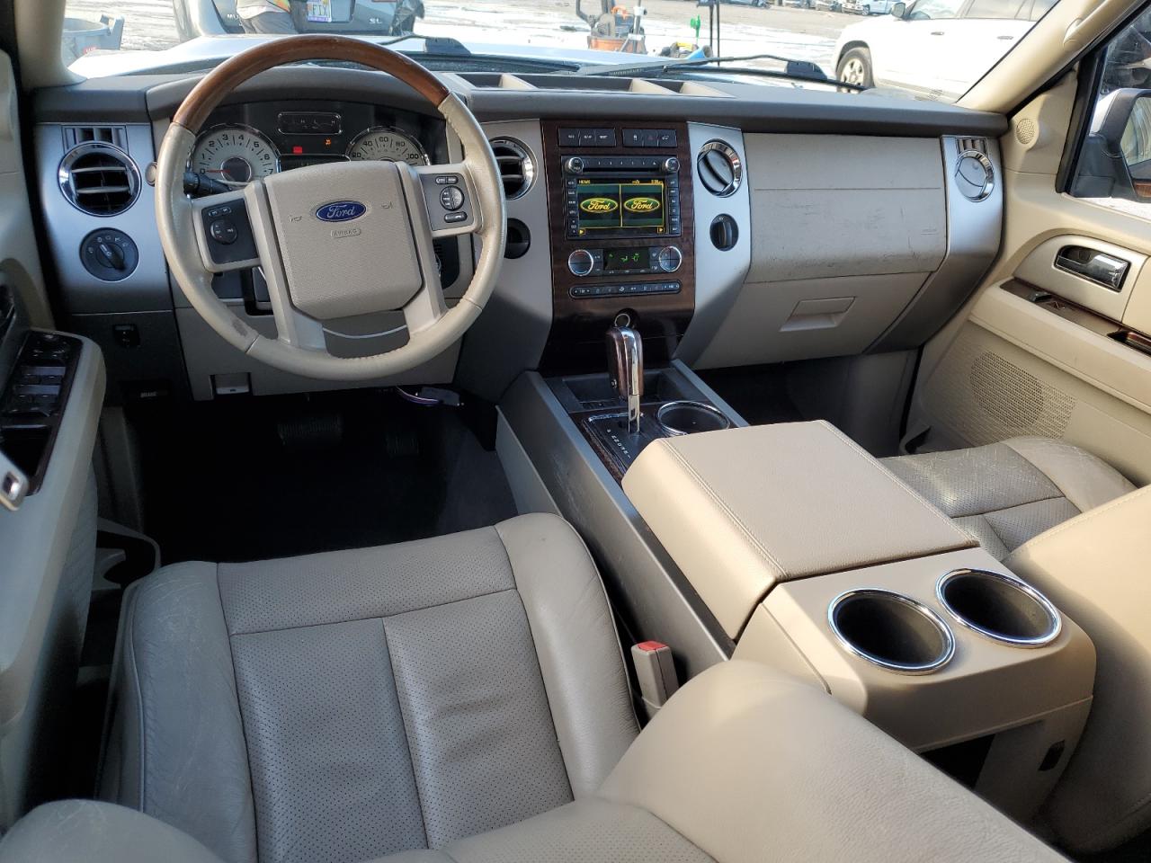2010 Ford Expedition - Image 8