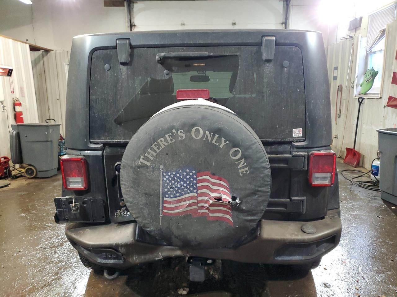 2017 Jeep Wrangler - Image 6