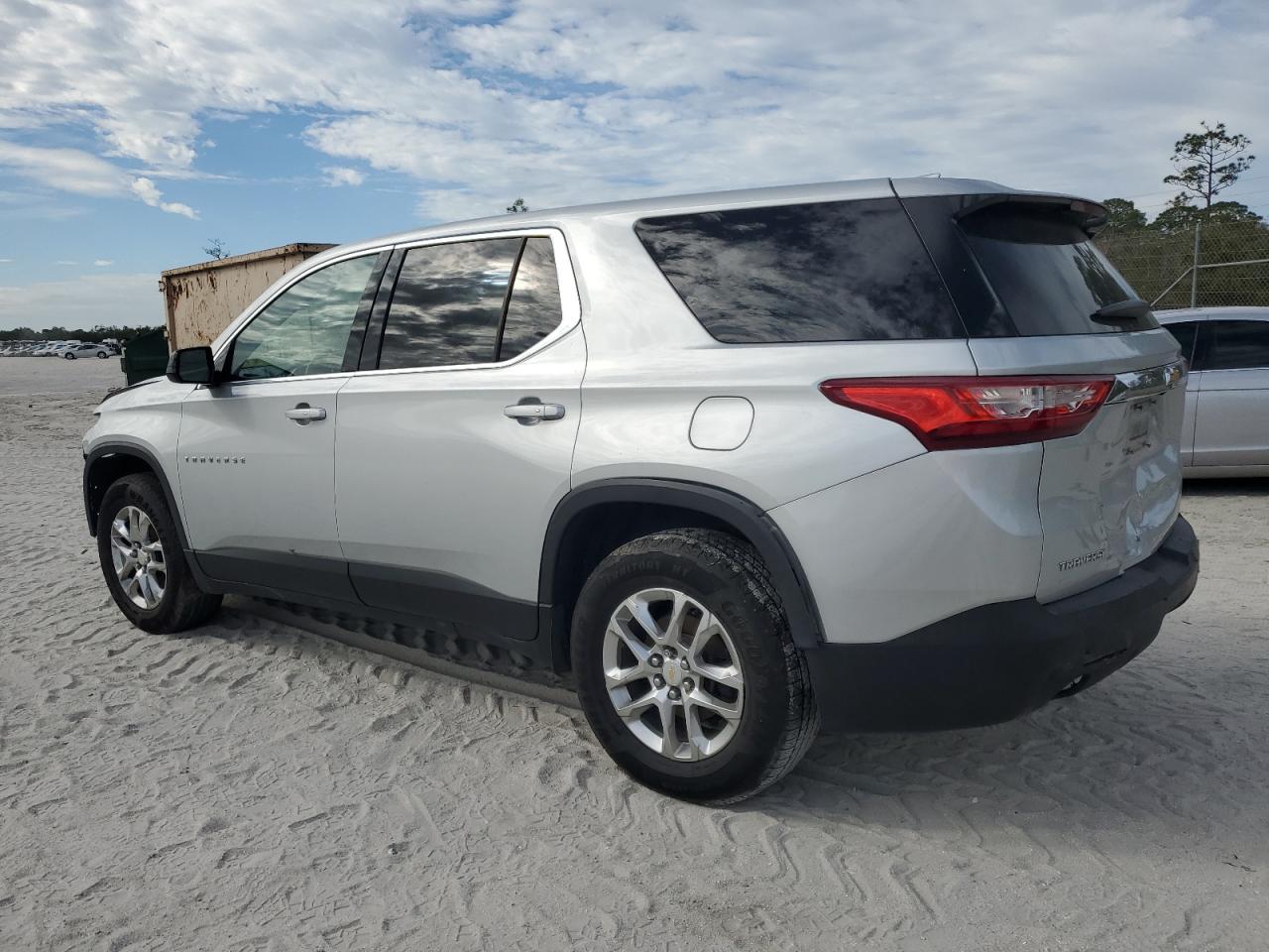 2018 Chevrolet Traverse - Image 2