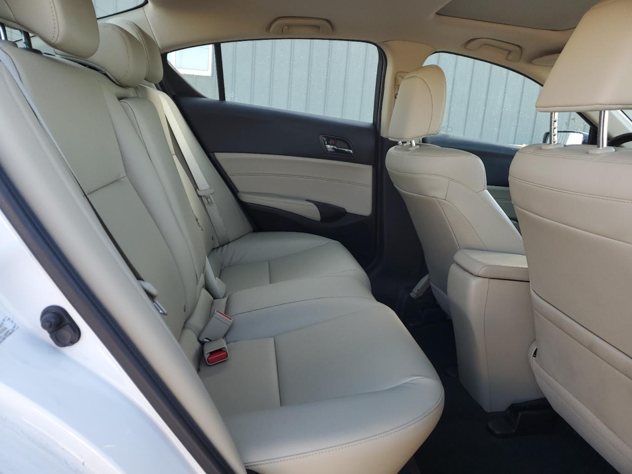2016 Acura ILX - Image 10