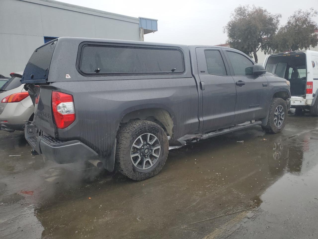2020 Toyota Tundra - Image 3