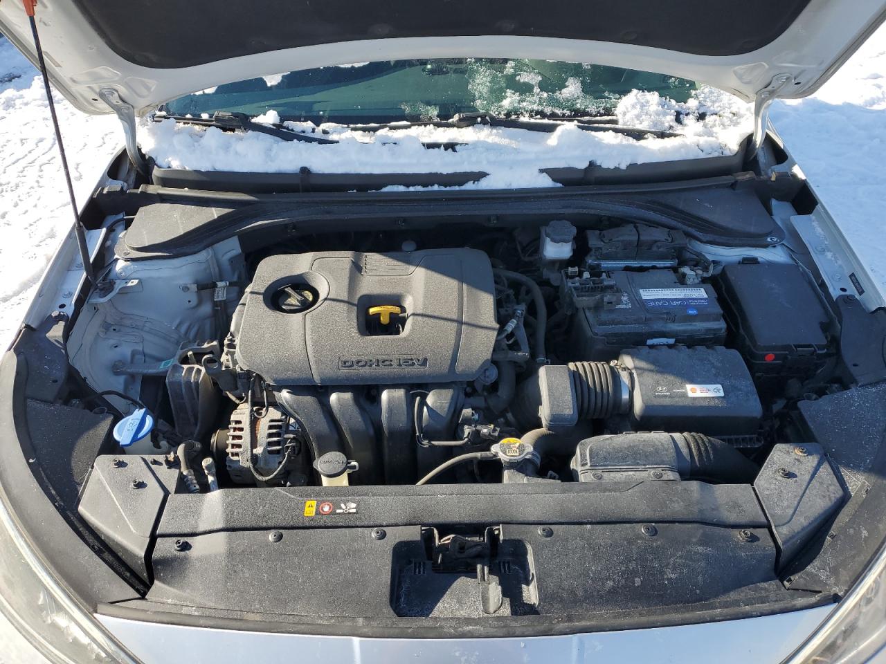 2019 Hyundai Elantra - Image 12