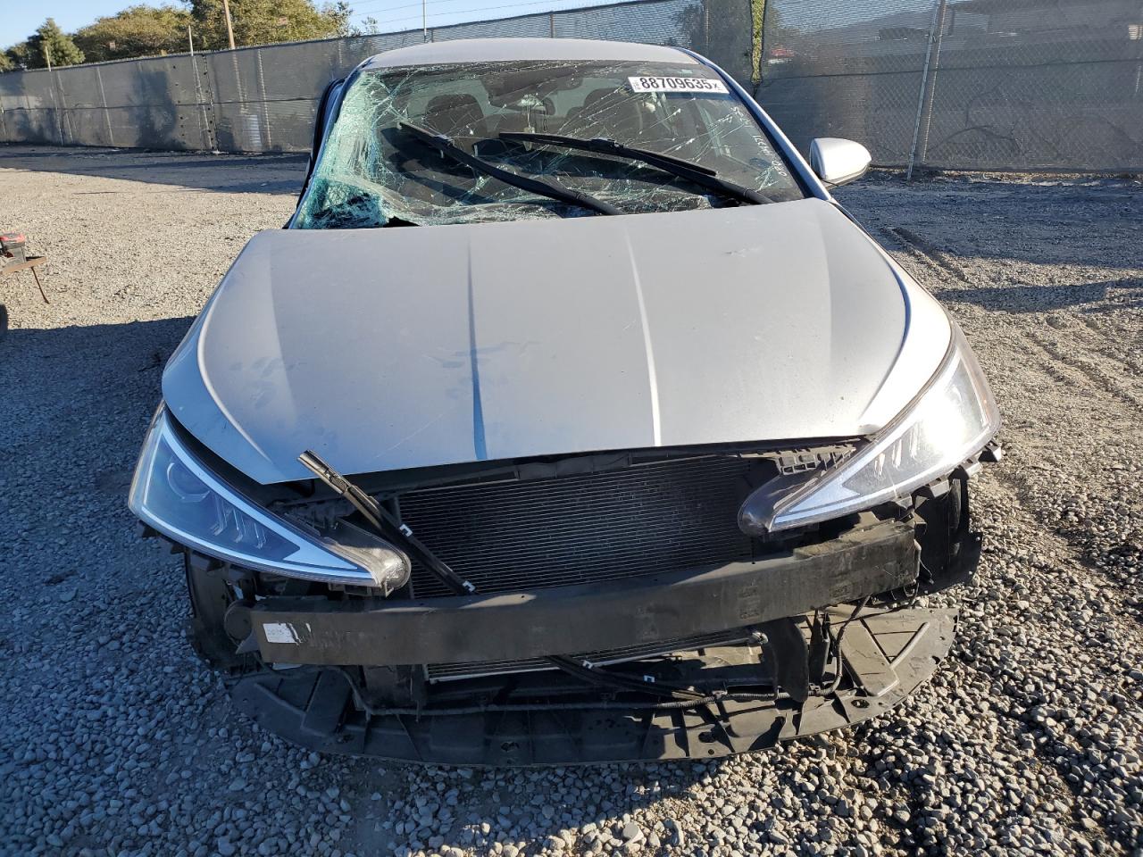 2019 Hyundai Elantra - Image 5