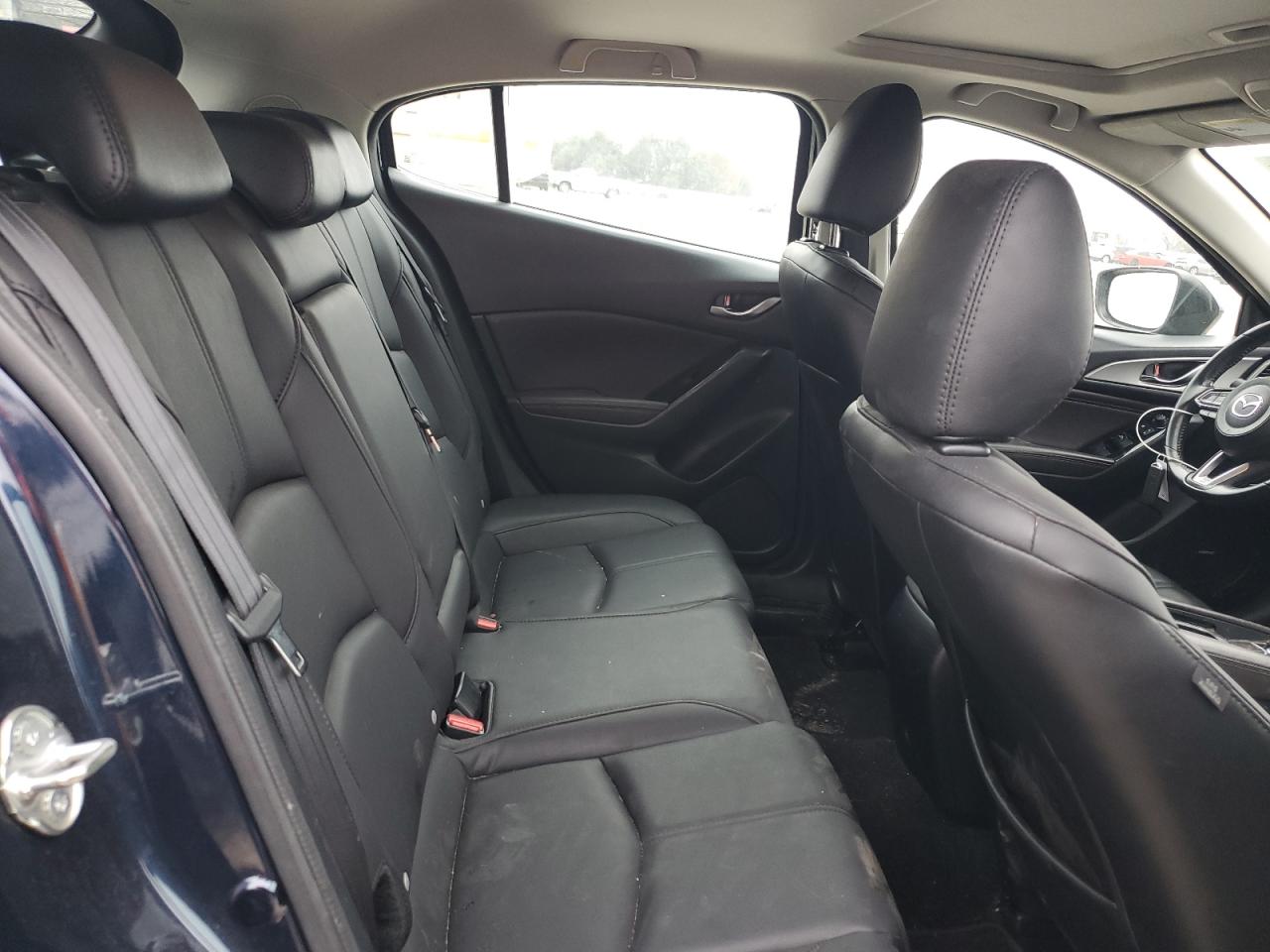 2018 Mazda 3 - Image 10