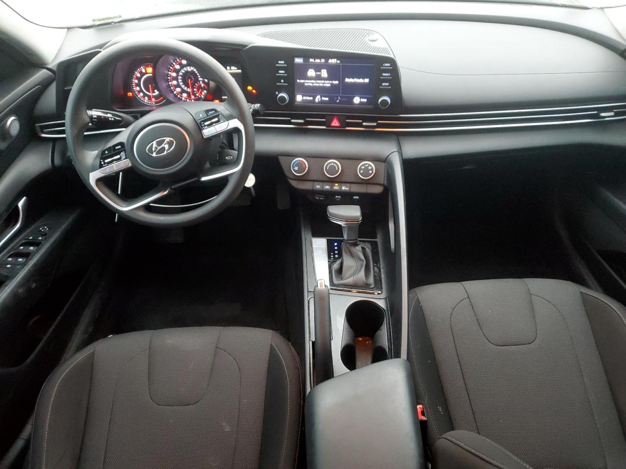 2021 Hyundai Elantra - Image 8