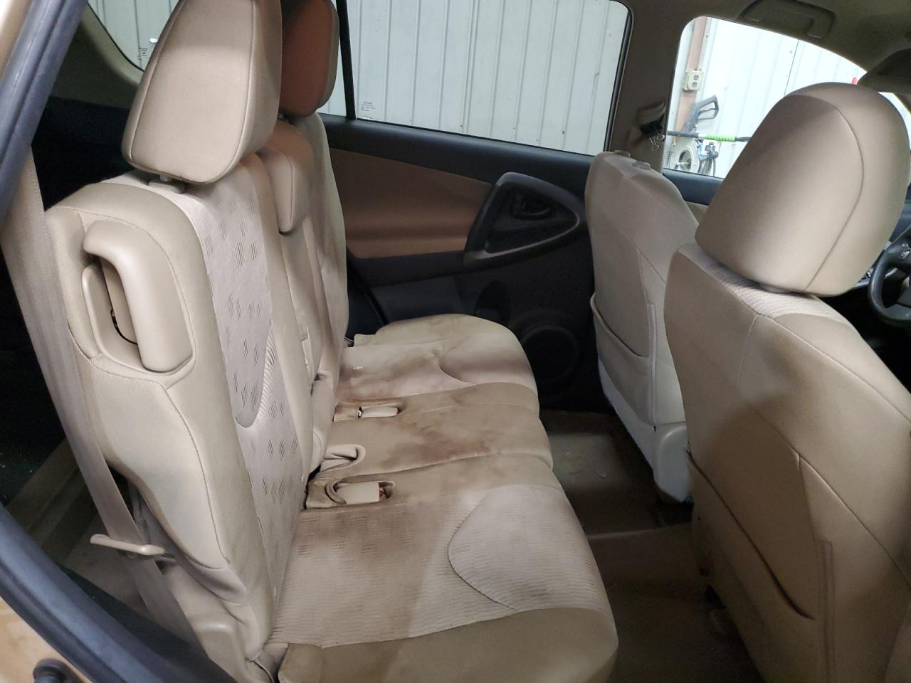 2012 Toyota RAV 4 - Image 11
