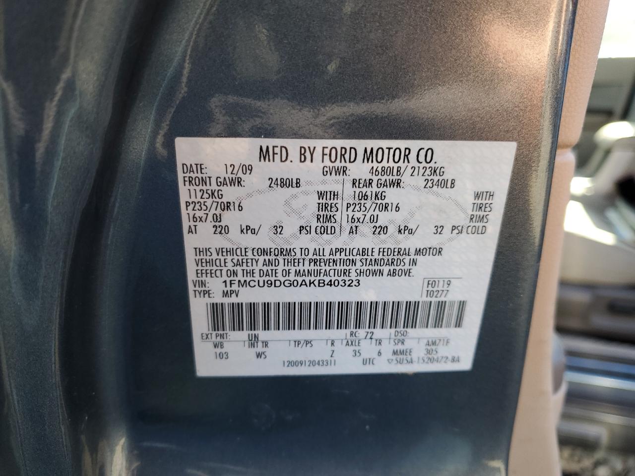 2010 Ford Escape - Image 12