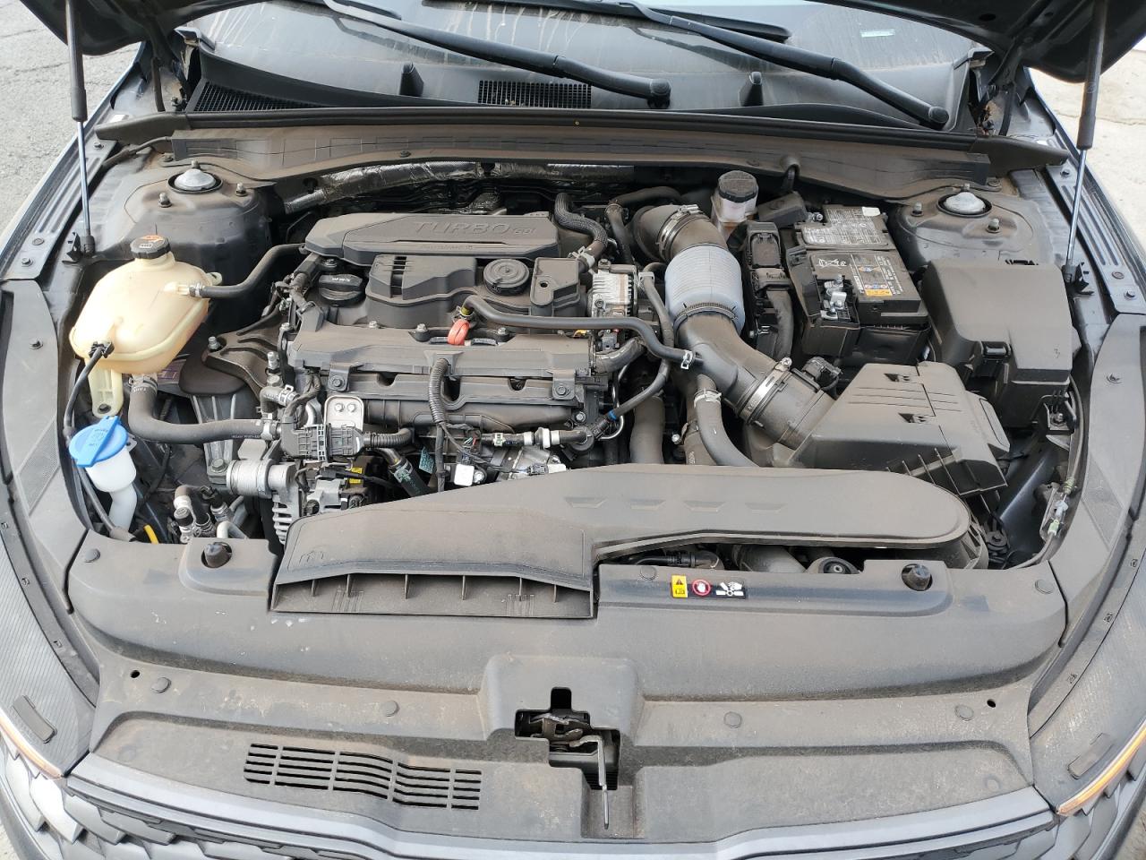 2023 Kia K5 - Image 11