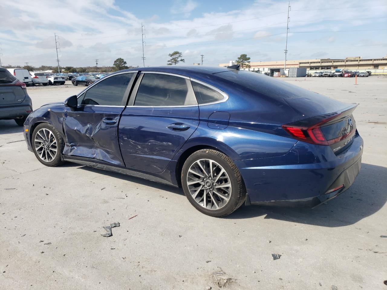 2022 Hyundai Sonata - Image 2