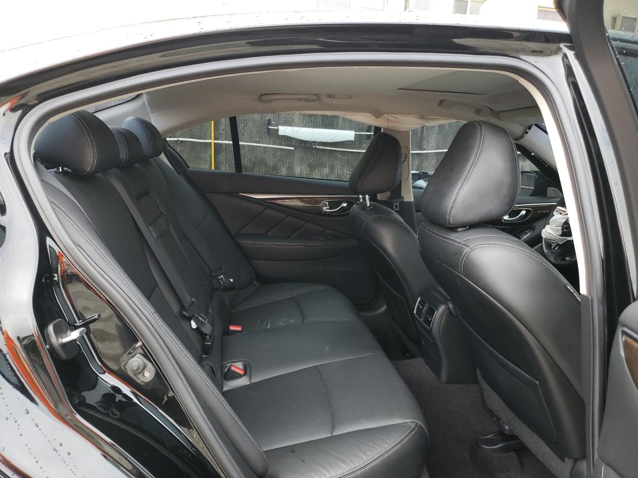 2018 Infiniti Q50 - Image 11