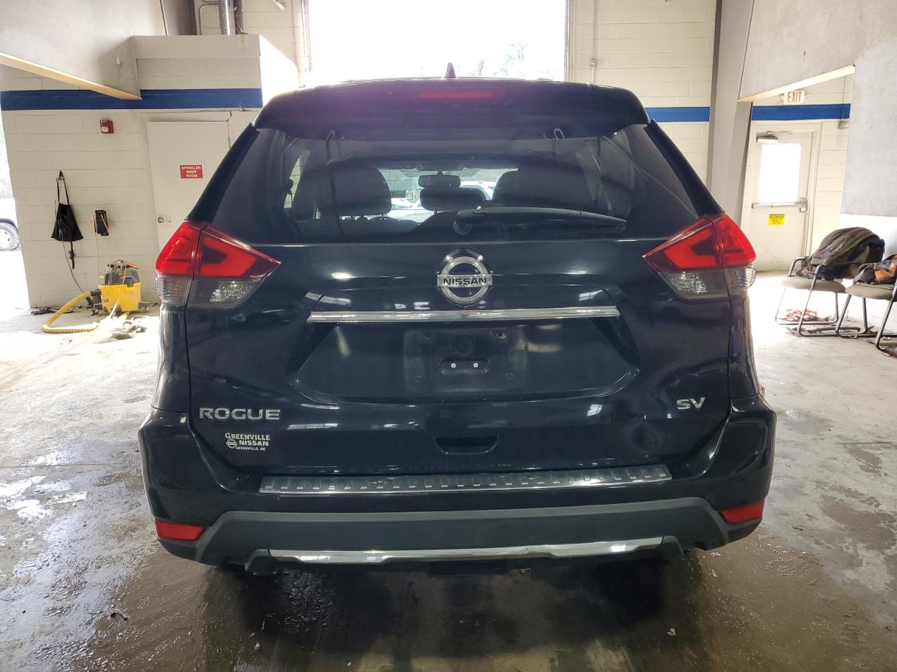 2017 Nissan Rogue - Image 6