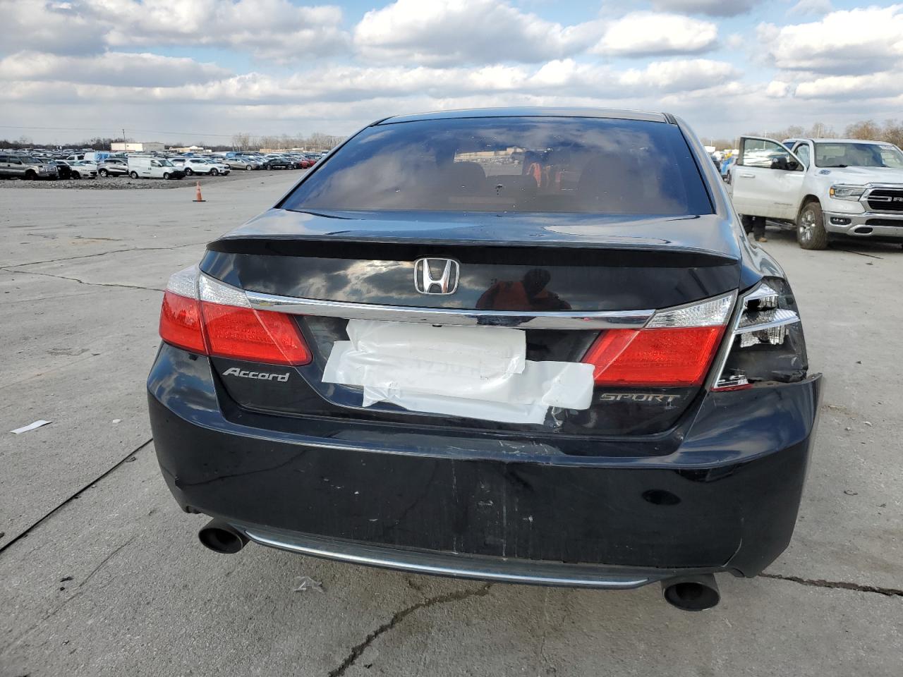 2014 Honda Accord - Image 6