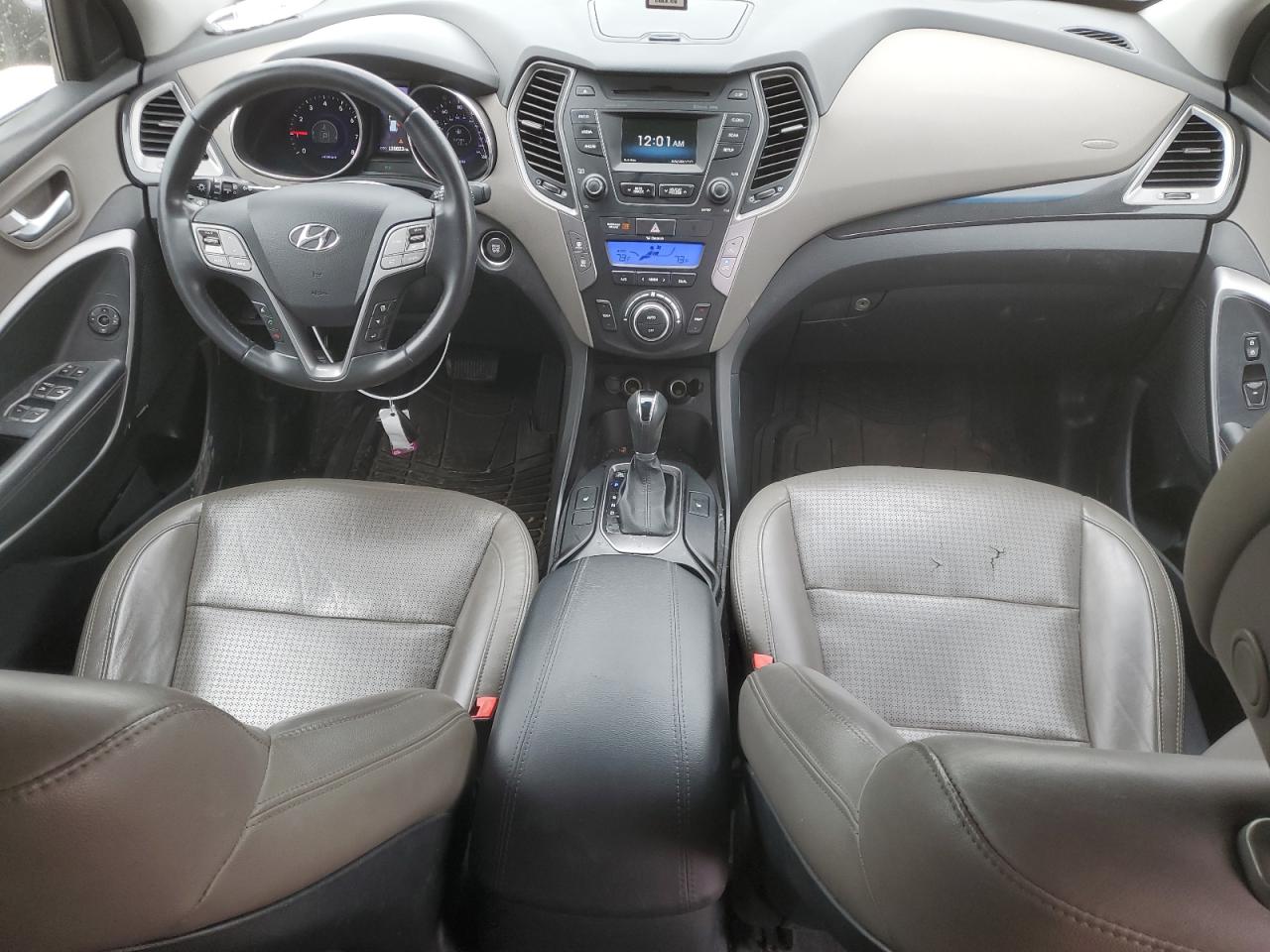2014 Hyundai Santa Fe - Image 8