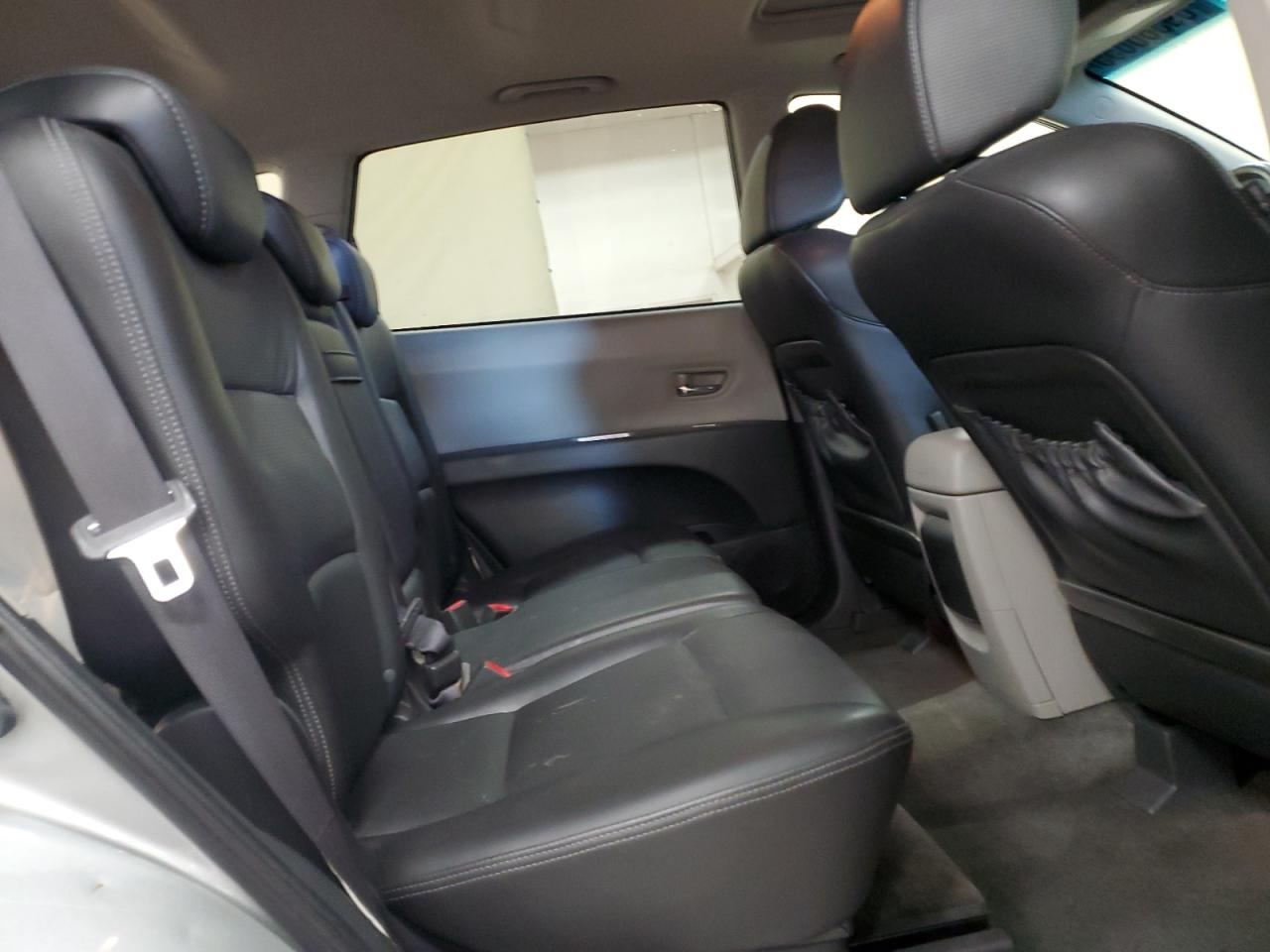 2007 Subaru Tribeca - Image 11