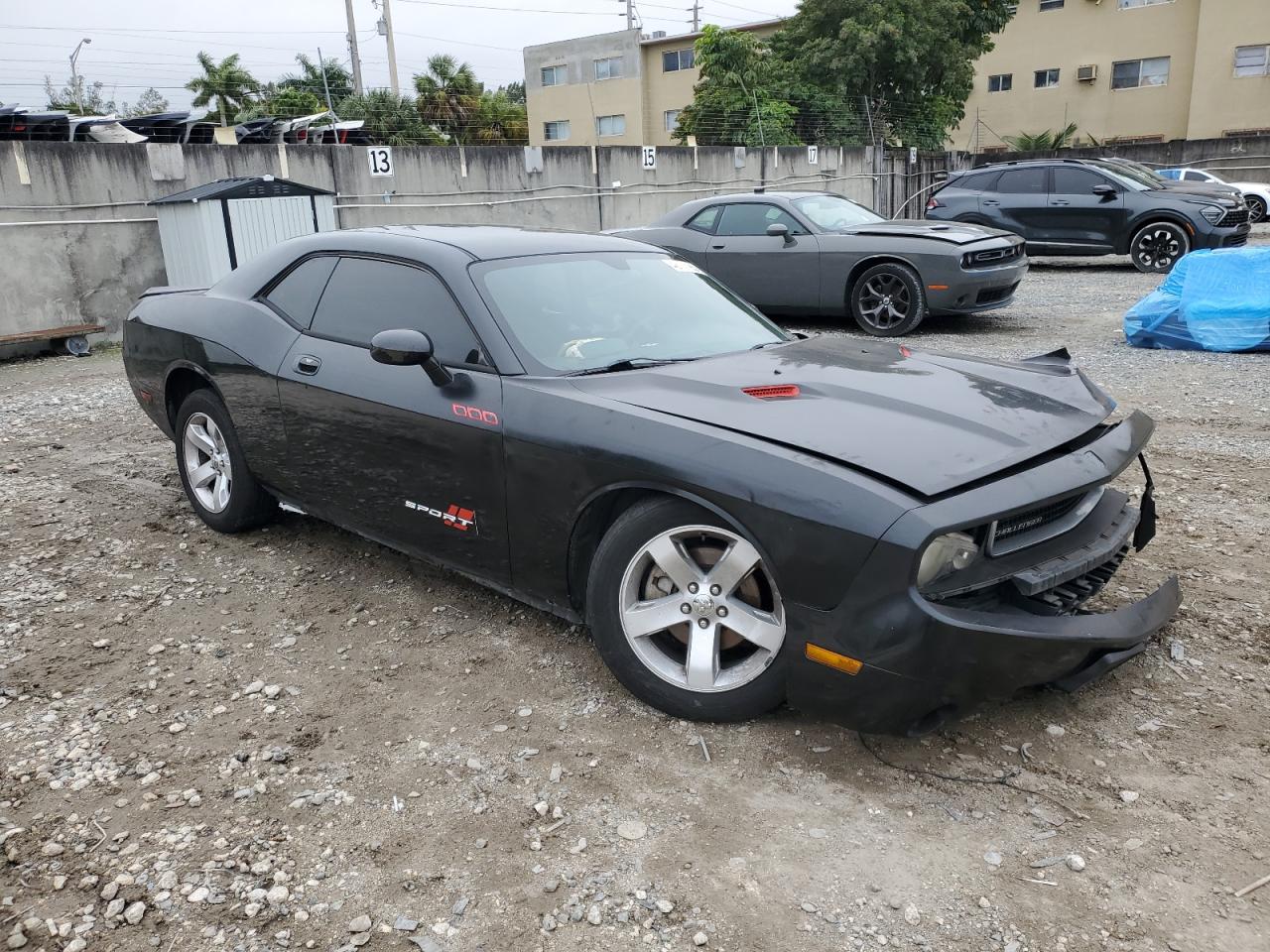 2010 Dodge Challenger - Image 4