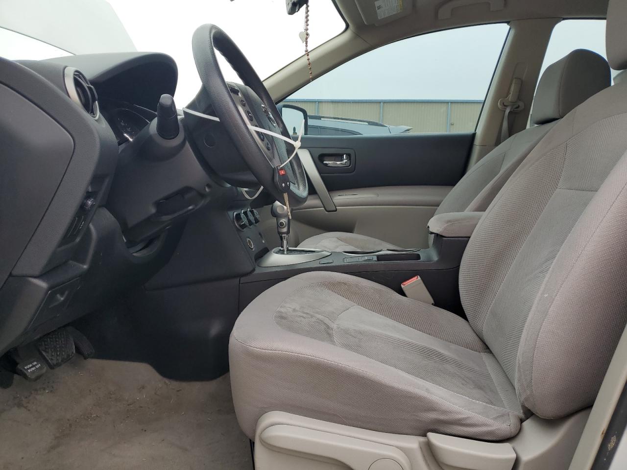 2014 Nissan Rogue - Image 7